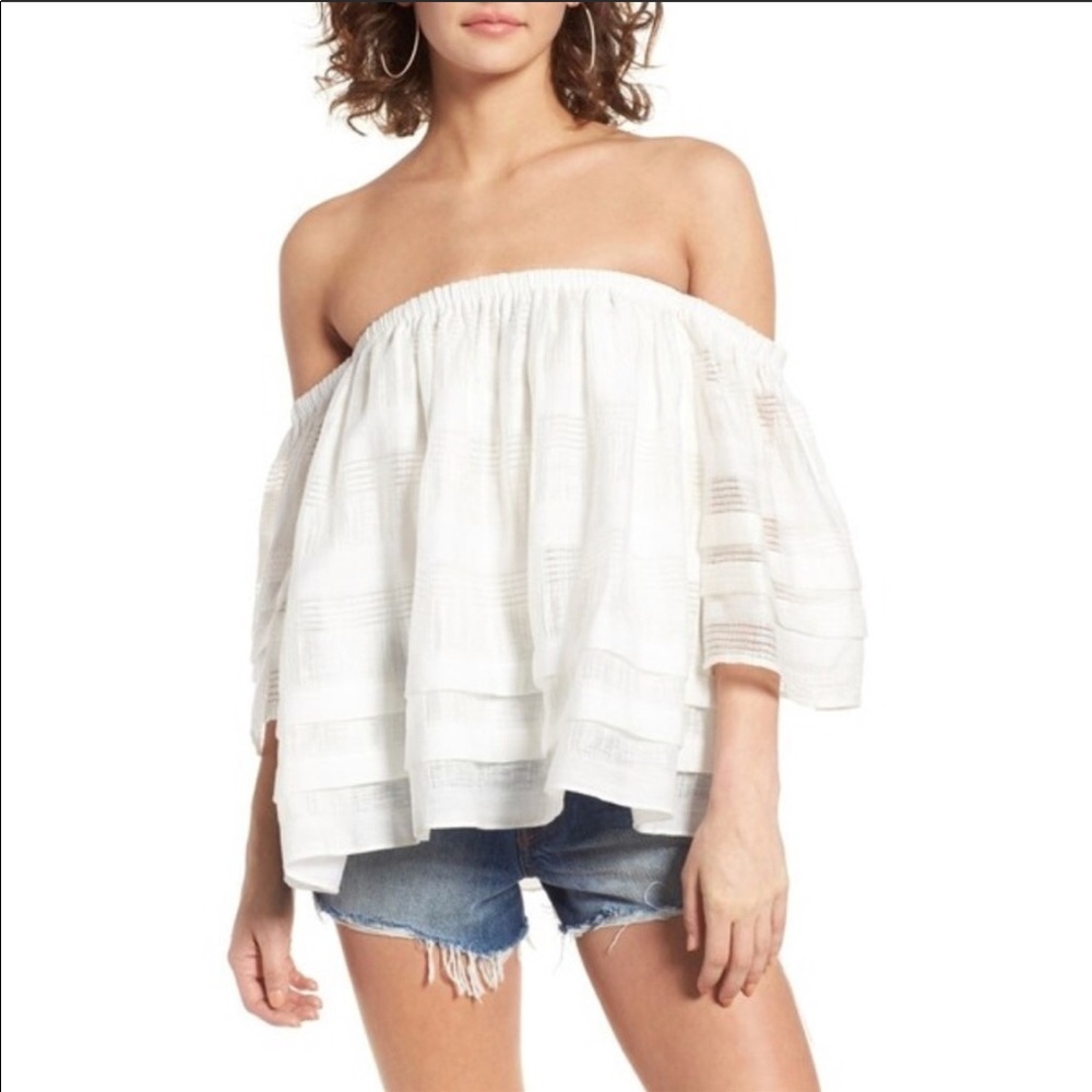 SOLD❗️J.O.A. Off the shoulder top